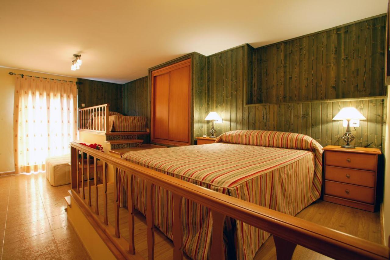 Apartamentos Hotel 77 Ayora Exteriör bild